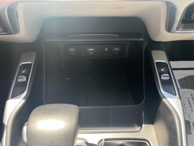 2022 Kia Sorento - $25,390
