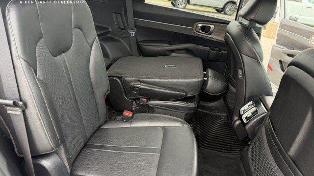 2022 Kia Sorento EX