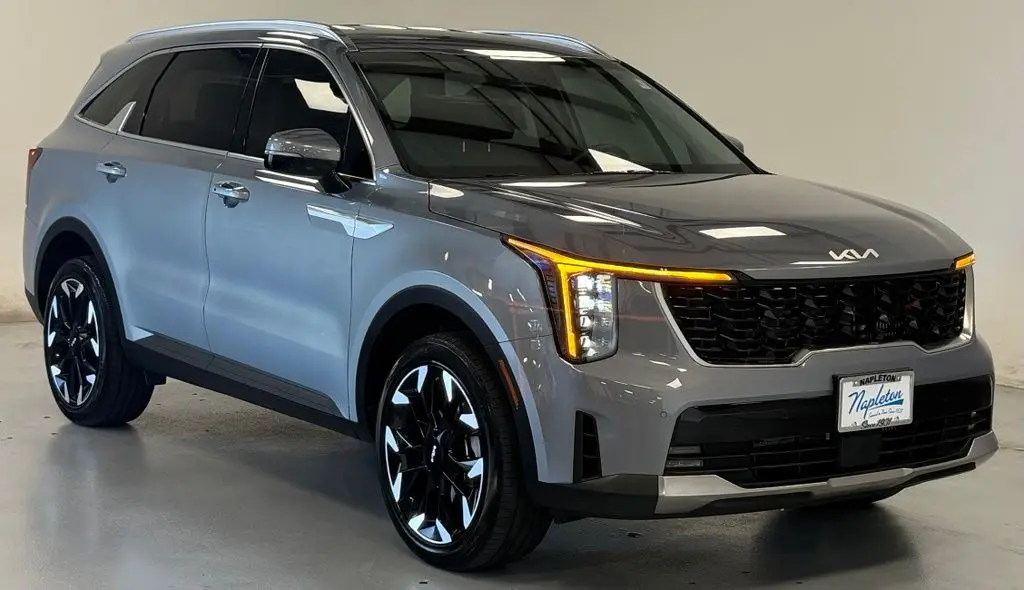 2025 Kia Sorento - $29,000