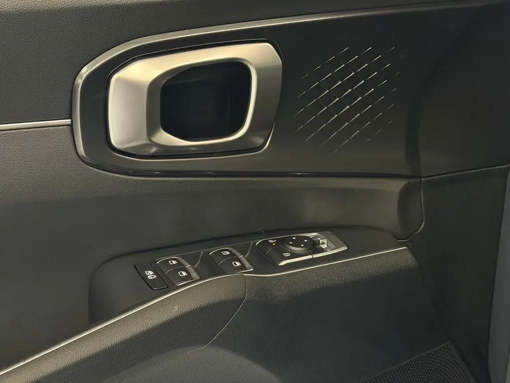 2025 Kia Sorento - $29,000