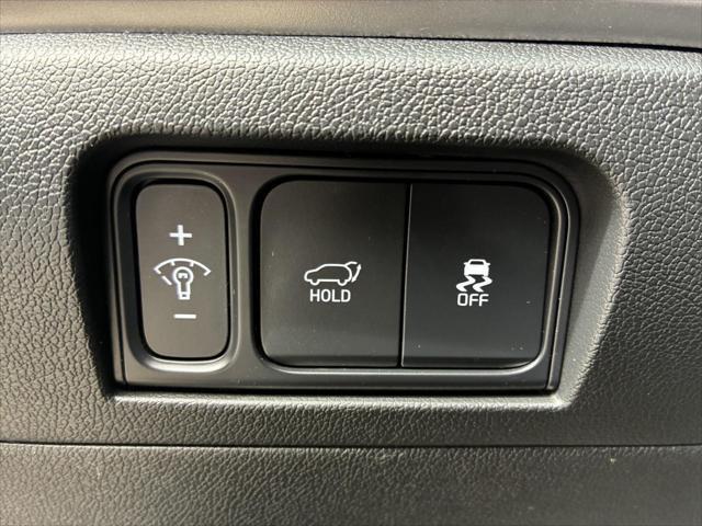 2025 Kia Sorento - $32,399