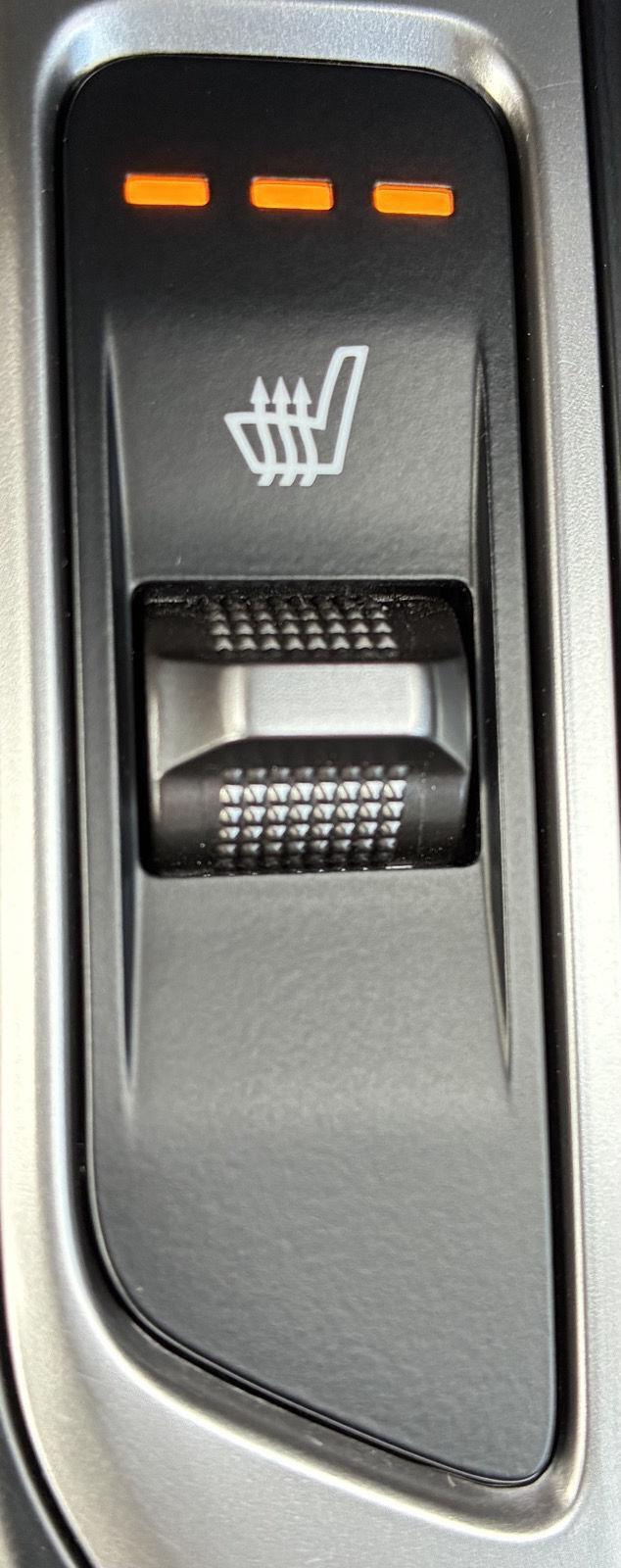 2025 Kia Sorento - $32,399