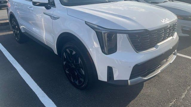 2025 Kia Sorento X-Line EX