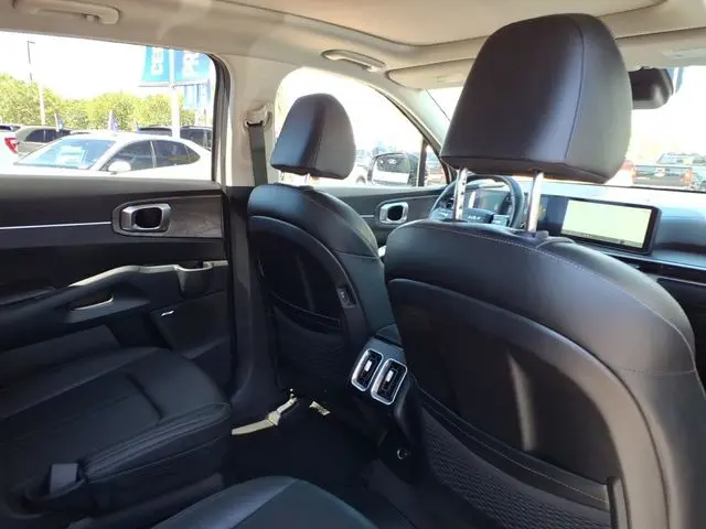 2026 Kia Sorento - $37,531