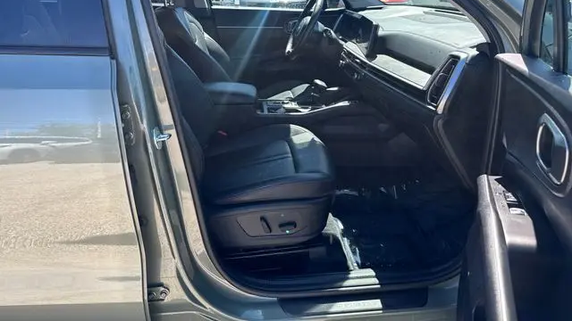 2025 Kia Sorento X-Line EX