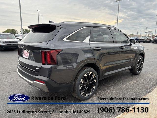 2025 Kia Sorento - $37,995