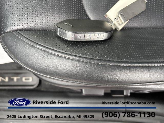2025 Kia Sorento - $37,995