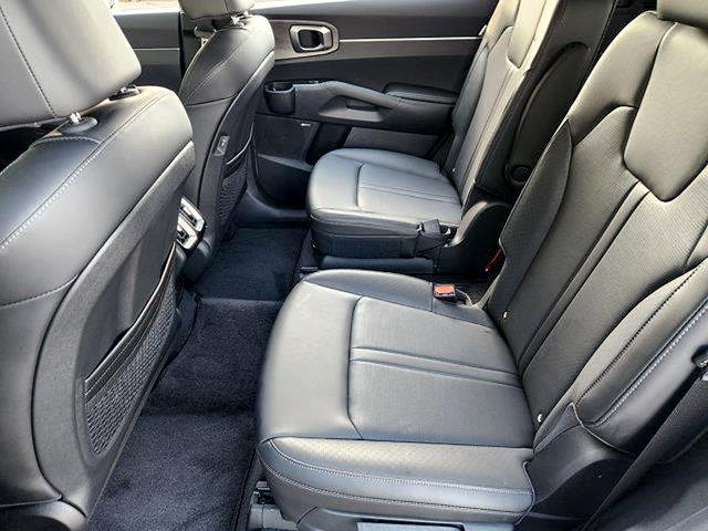 2026 Kia Sorento - $37,595