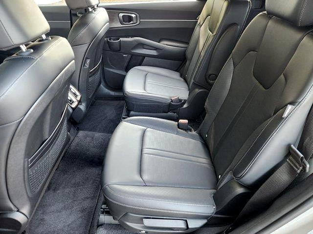2026 Kia Sorento - $37,095