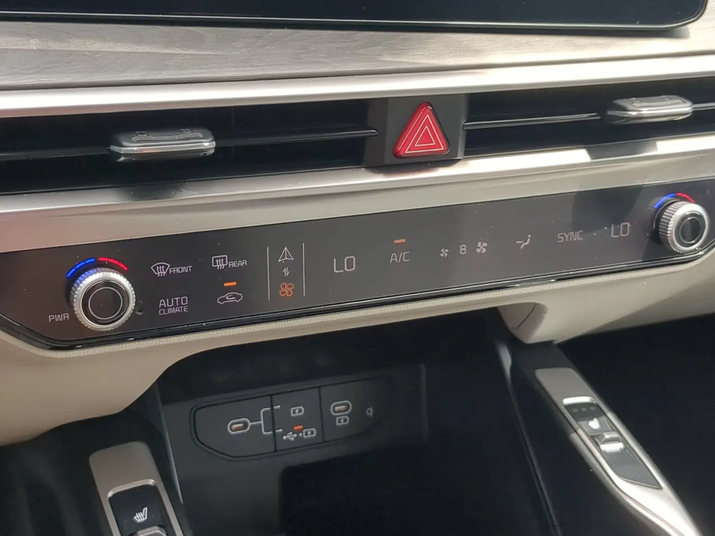 2024 Kia Sorento - $33,754