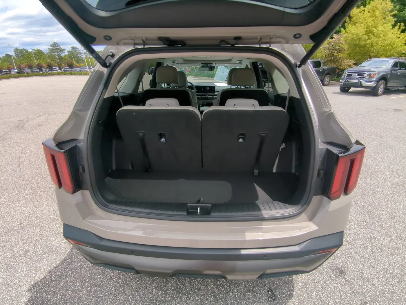 2024 Kia Sorento - $33,754