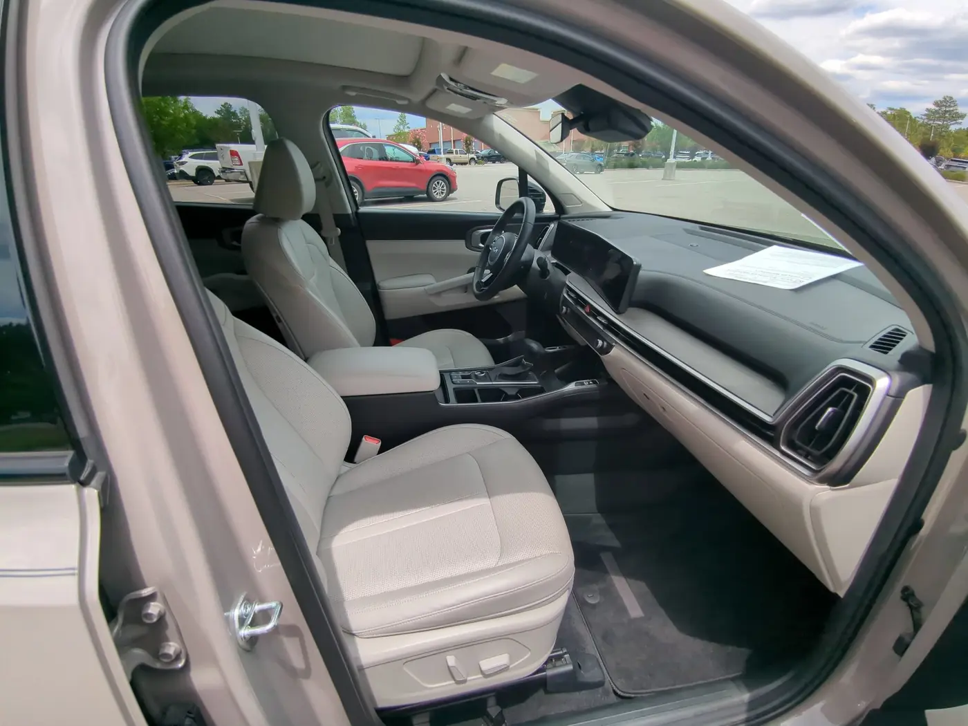 2024 Kia Sorento - $33,754