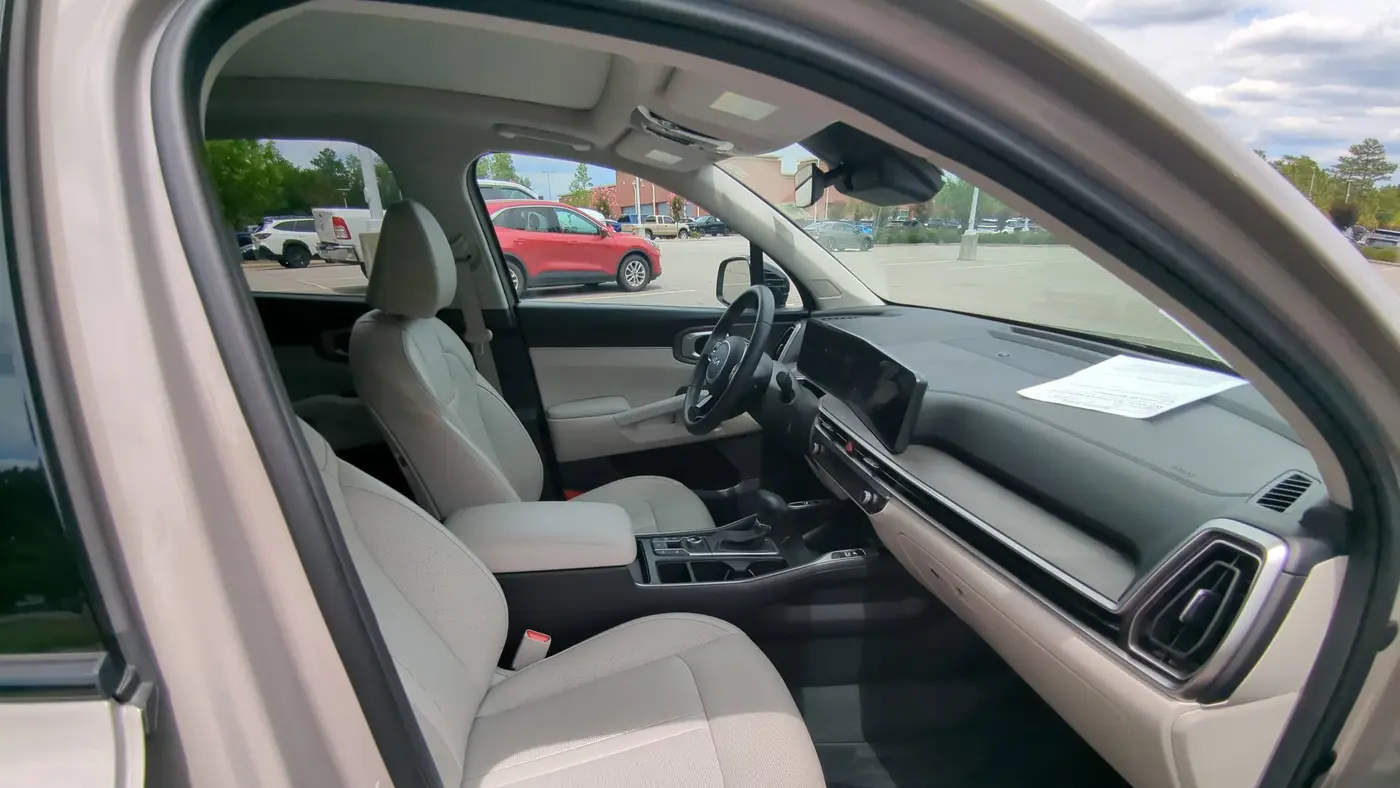 2024 Kia Sorento X-Line EX