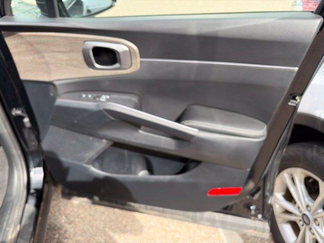 2023 Kia Sorento - $27,777