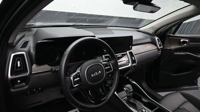 2023 Kia Sorento X-Line EX