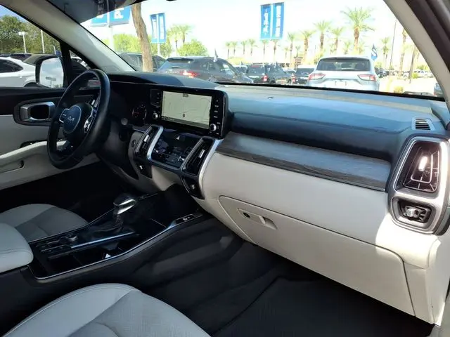 2023 Kia Sorento - $24,959
