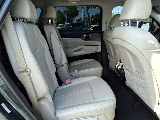2023 Kia Sorento - $24,959