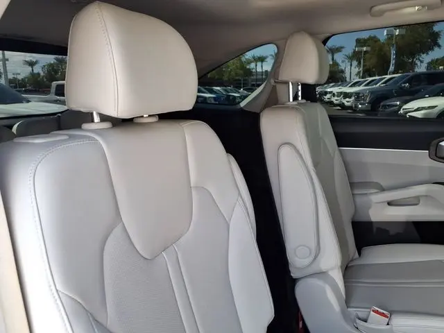 2023 Kia Sorento - $24,959