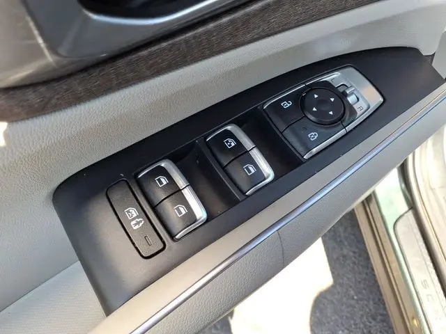 2023 Kia Sorento - $24,959