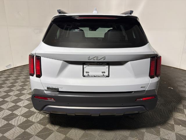 2023 Kia Sorento - $27,995
