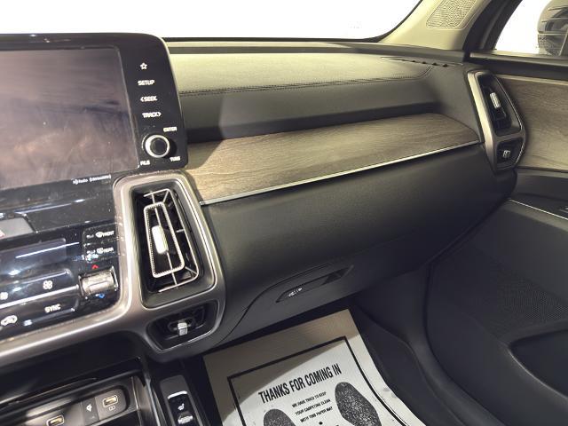2023 Kia Sorento - $27,995