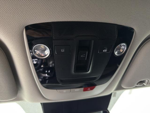 2023 Kia Sorento - $27,995