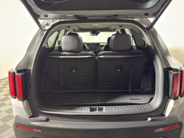 2023 Kia Sorento - $27,995