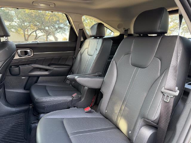 2026 Kia Sorento - $40,213