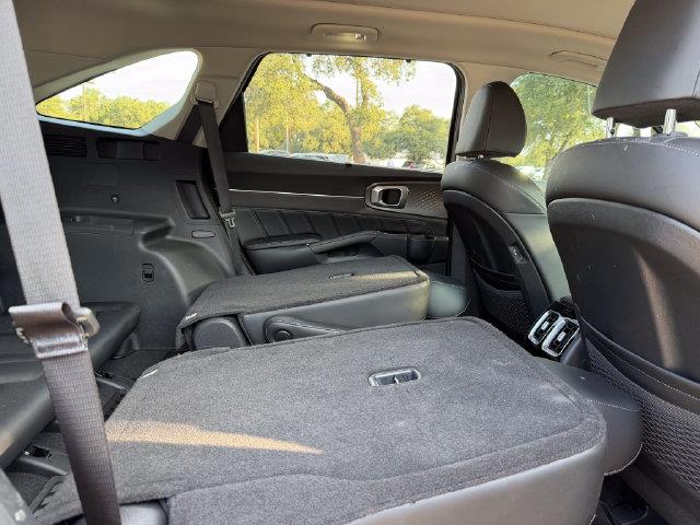 2026 Kia Sorento - $40,213