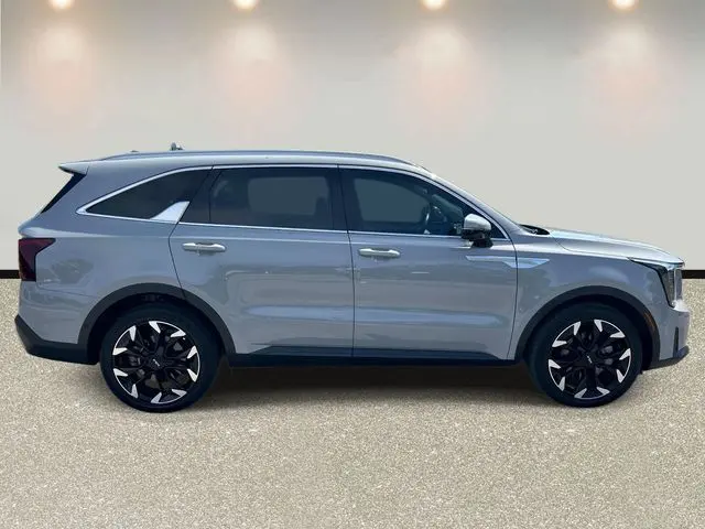 2025 Kia Sorento - $31,367