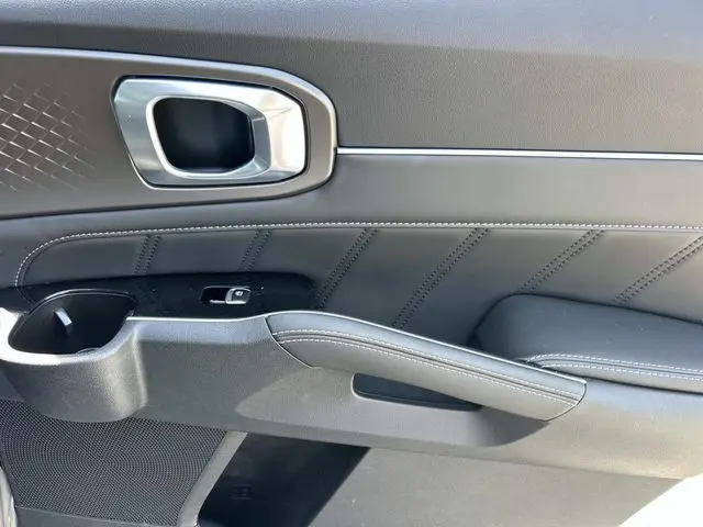 2025 Kia Sorento - $31,367