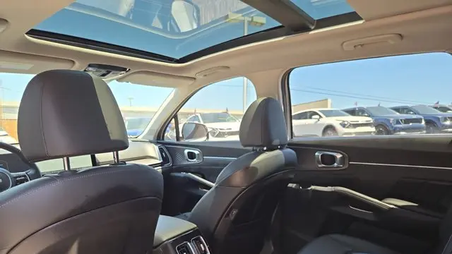 2025 Kia Sorento SX