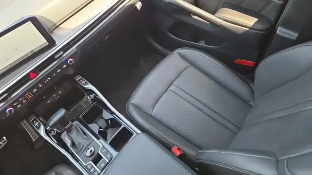 2025 Kia Sorento SX