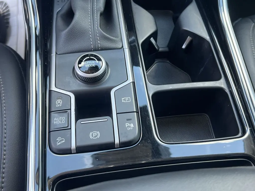 2022 Kia Sorento - $25,980
