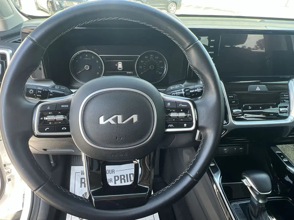 2022 Kia Sorento - $25,980