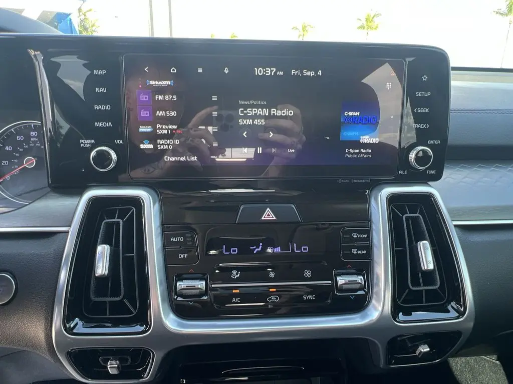 2022 Kia Sorento - $25,980