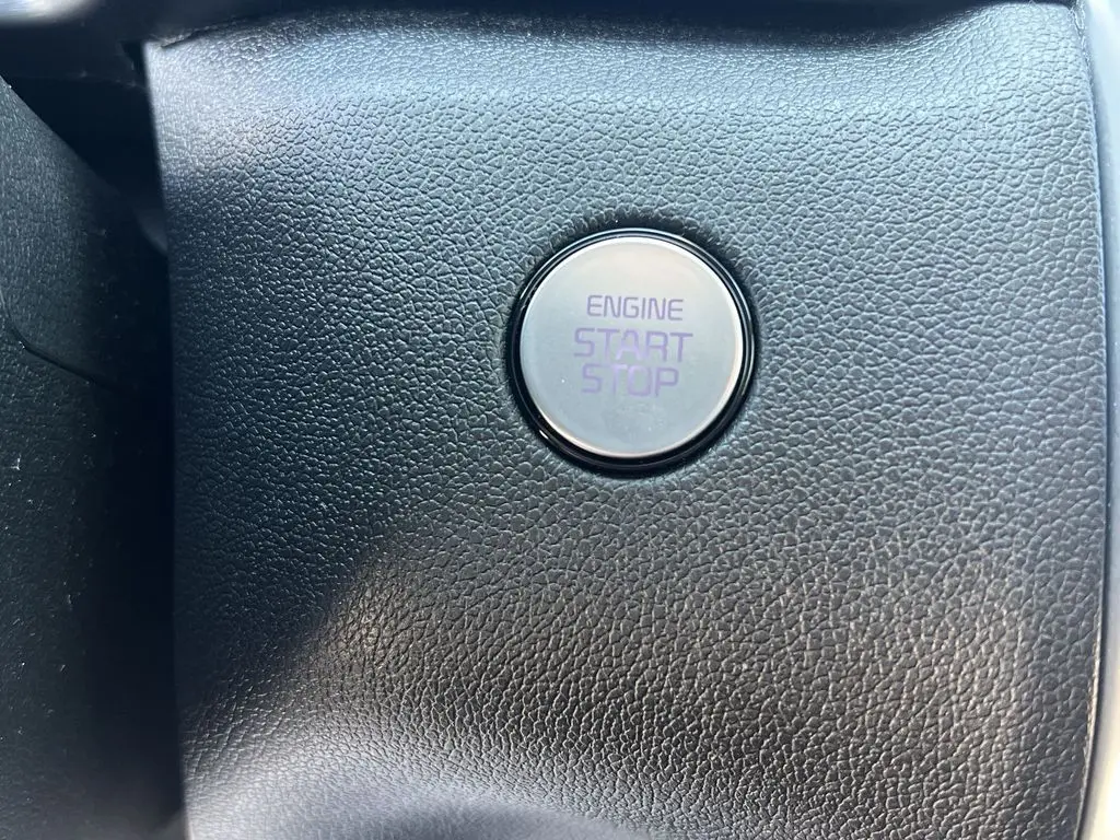 2022 Kia Sorento - $25,980