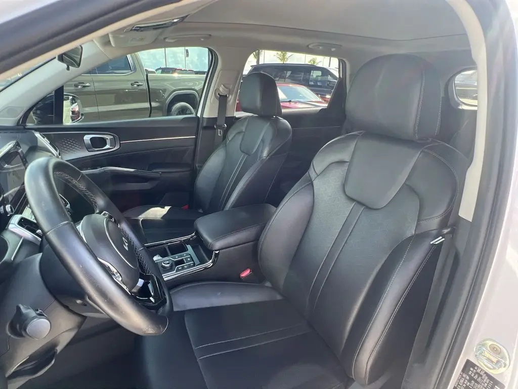 2022 Kia Sorento - $25,980