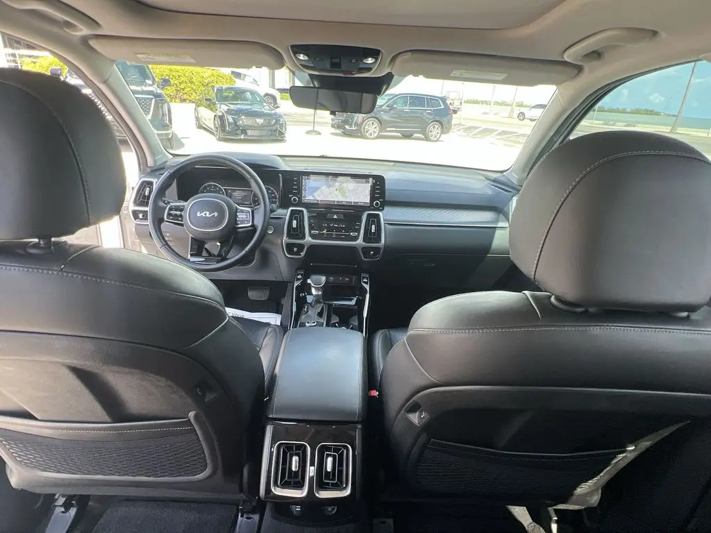 2022 Kia Sorento - $25,980