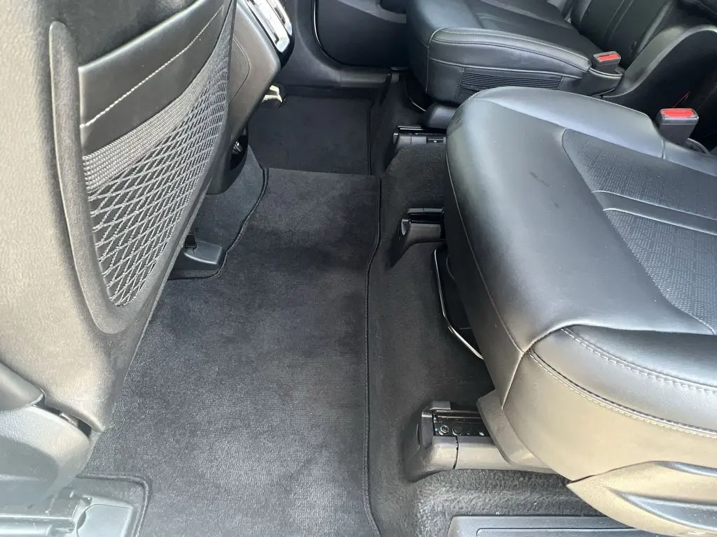 2022 Kia Sorento - $25,980