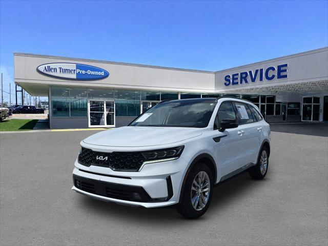 2023 Kia Sorento - $24,400