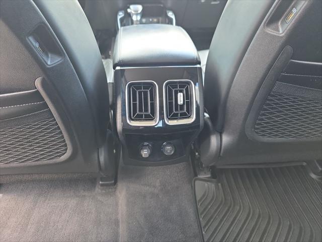 2023 Kia Sorento - $24,400