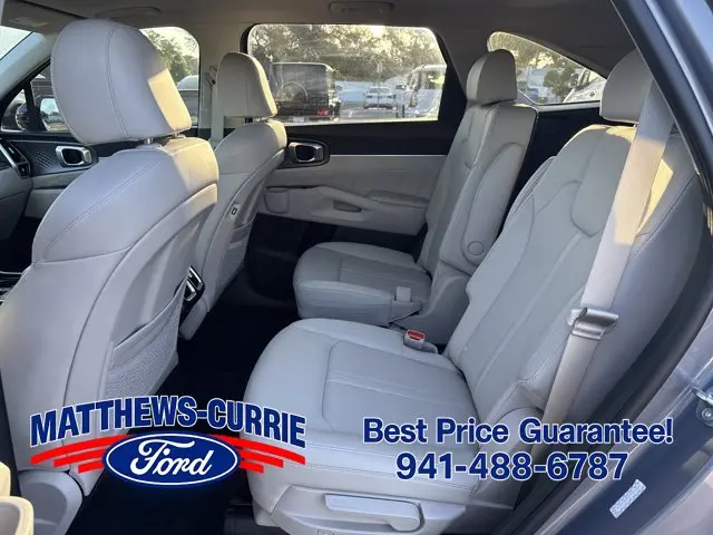 2023 Kia Sorento - $27,700