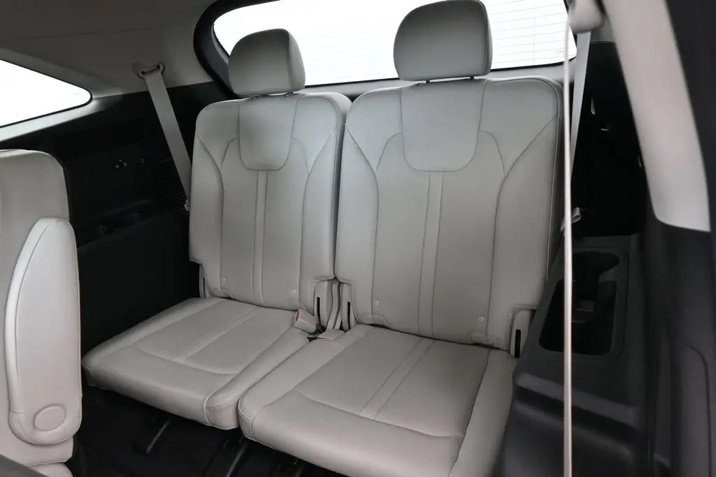 2023 Kia Sorento - $24,991