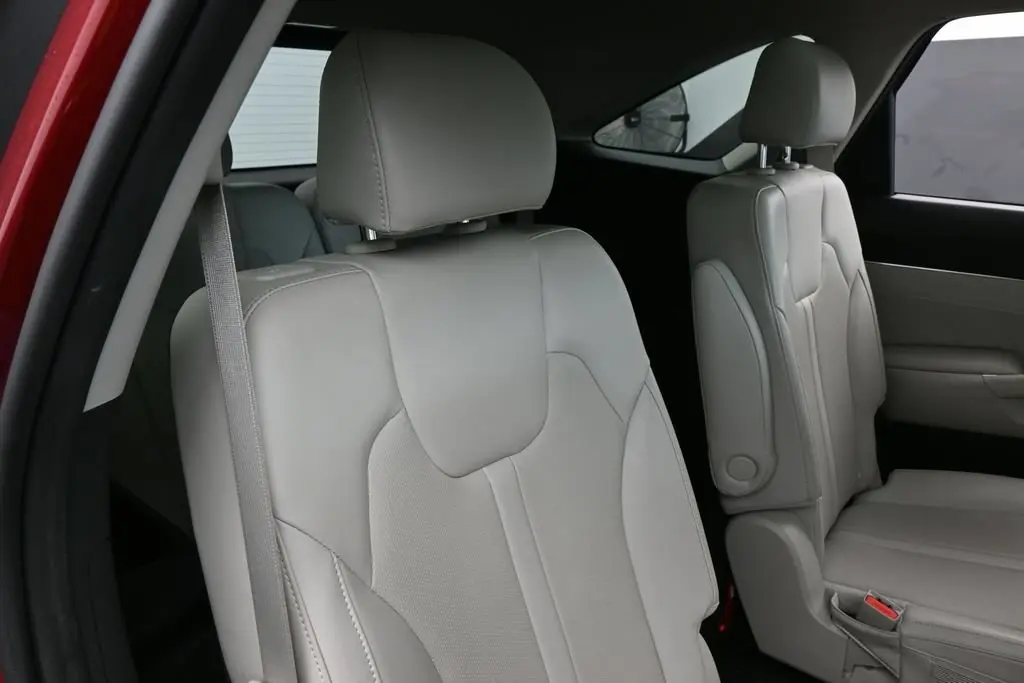 2023 Kia Sorento - $24,991