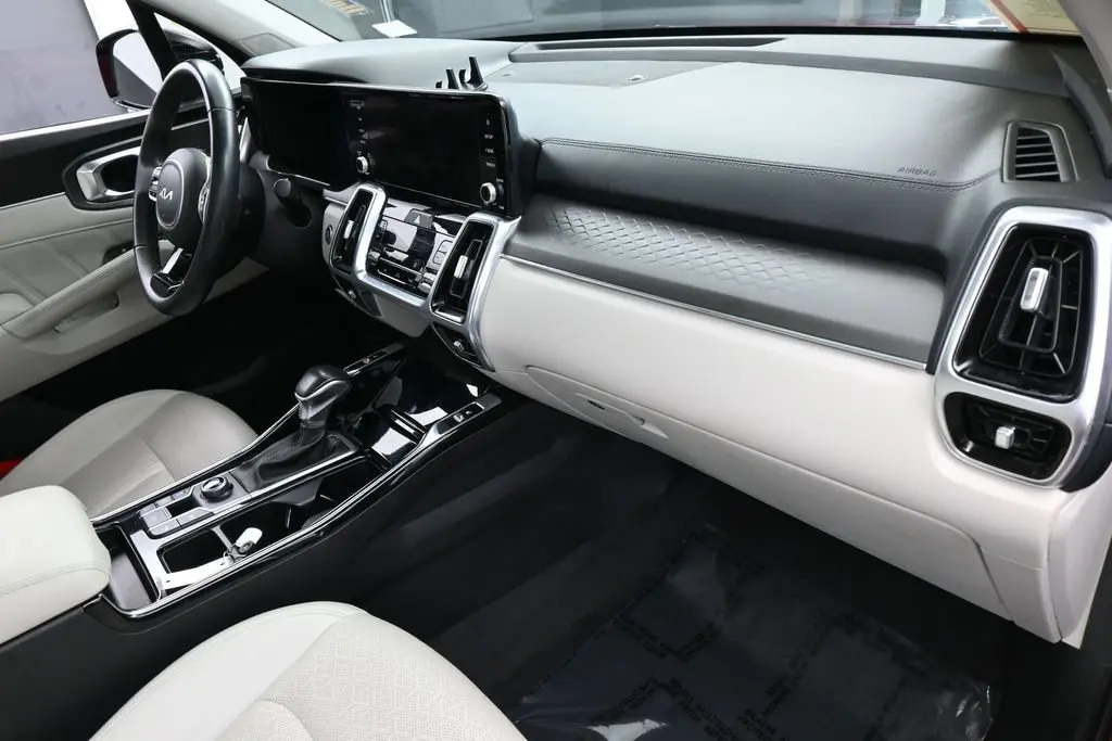 2023 Kia Sorento - $24,991