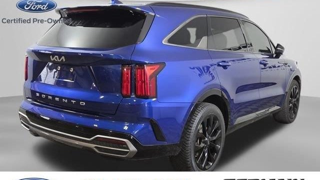 2022 Kia Sorento SX