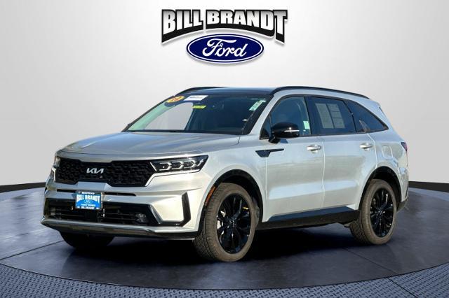 2022 Kia Sorento - $26,200