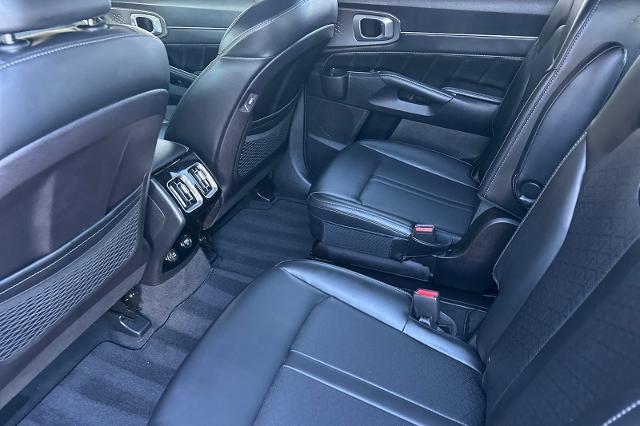 2022 Kia Sorento - $26,200