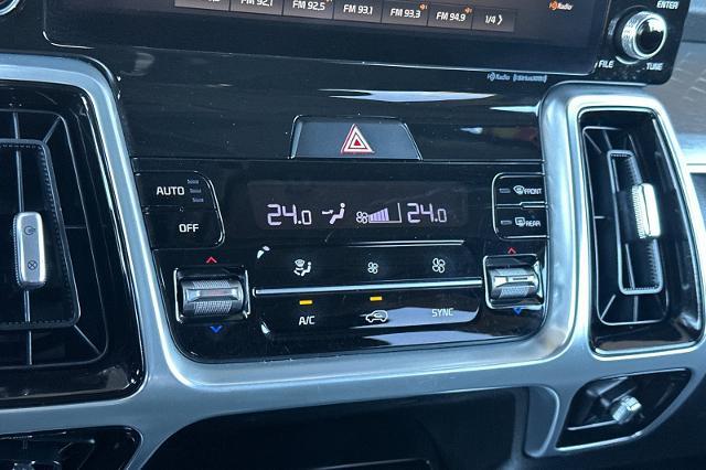 2022 Kia Sorento - $26,200